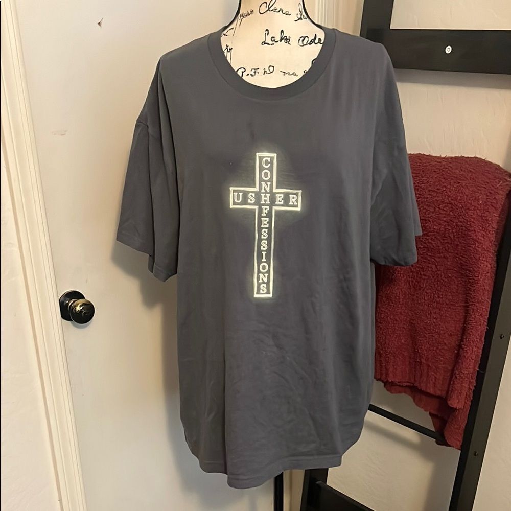 Usher Confessions 2024 Cross Gray Graphic Pullover T-Shirt Concert Festival